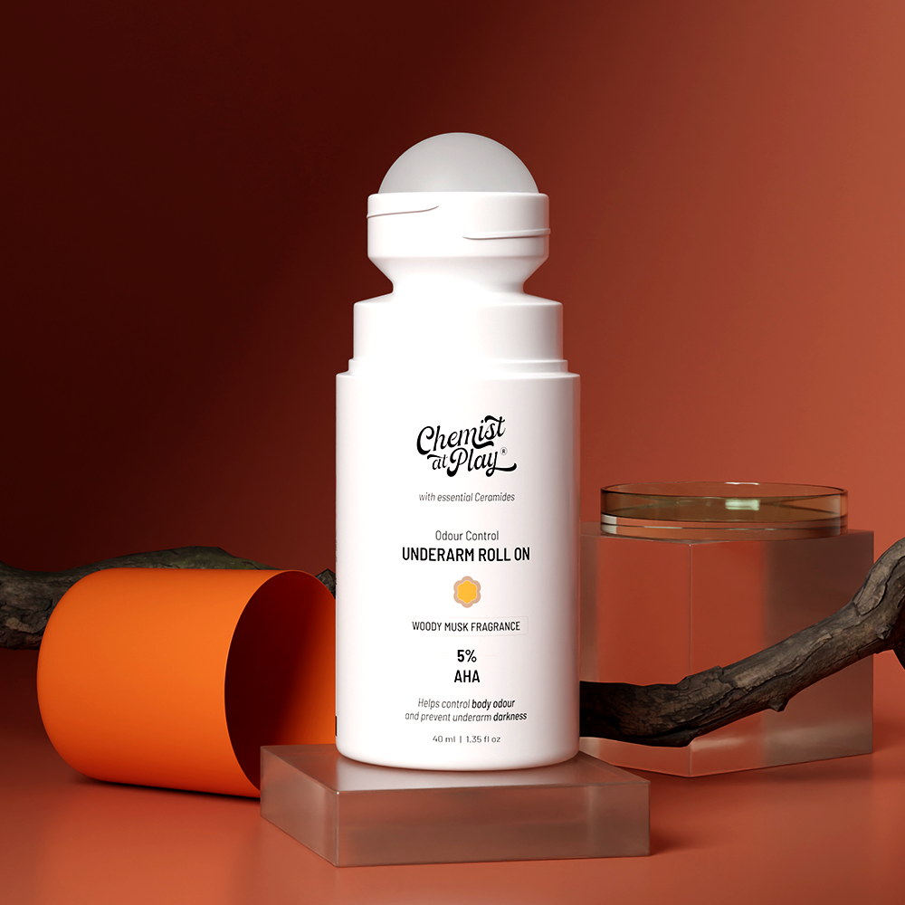 5% AHA Underarm Roll-On with Lactic Acid for Odour Control (Woody Musk) - 40 ml